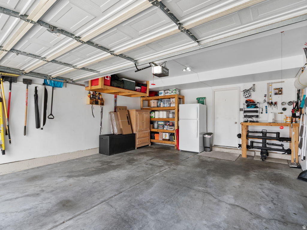 8681 S 3965 W DR West Jordan, UT 84088