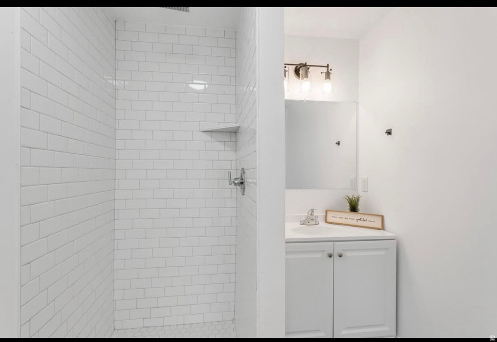 175 S EAGLE ST Eureka, UT 84628