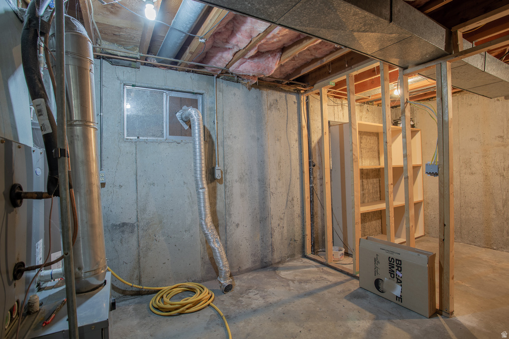 3305 W PAULA ANN ST Taylorsville, UT 84129