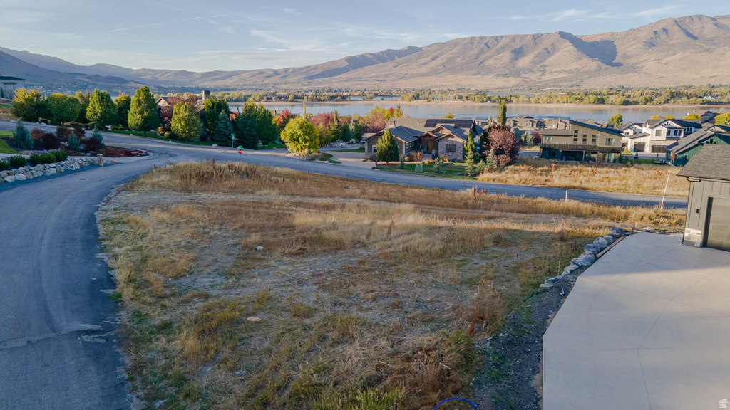 1018 S MEADOWLARK LN Huntsville, UT 84317