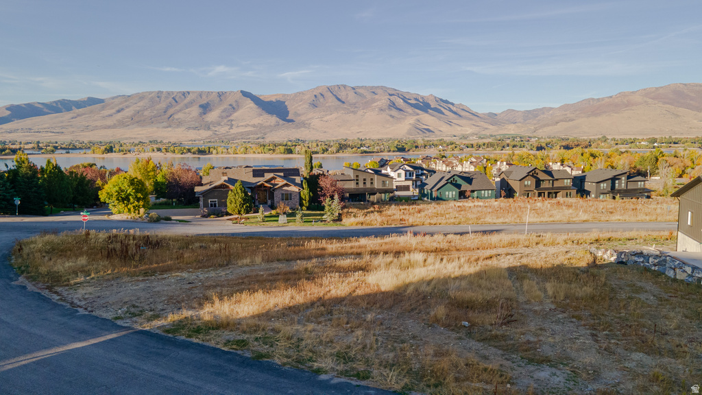 1018 S MEADOWLARK LN Huntsville, UT 84317