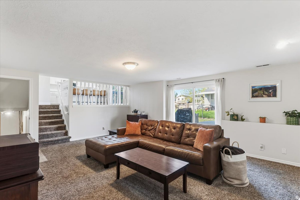 5793 S 4025 W Roy, UT 84067