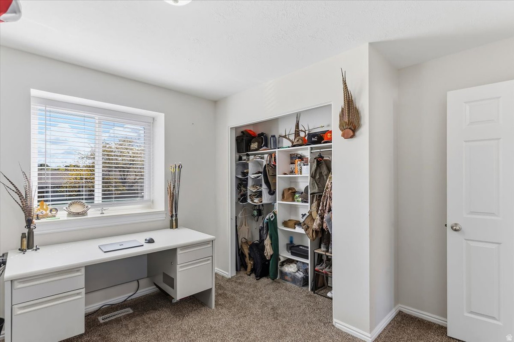 5793 S 4025 W Roy, UT 84067