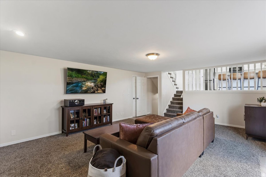 5793 S 4025 W Roy, UT 84067