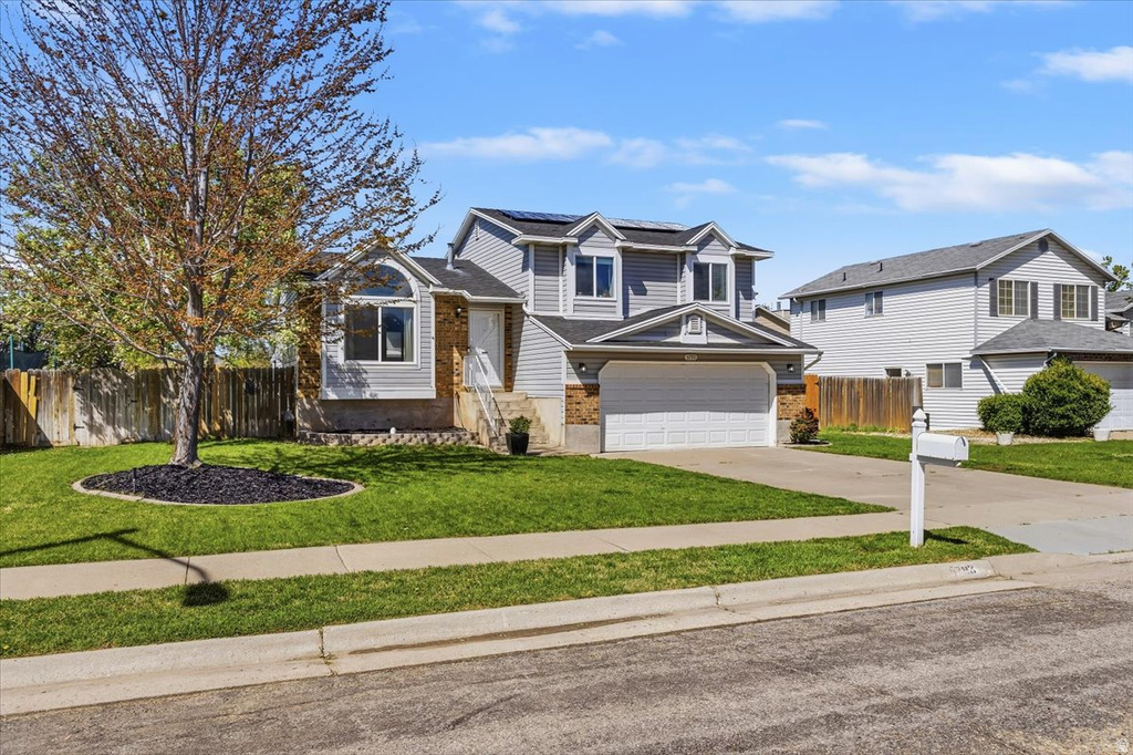 5793 S 4025 W Roy, UT 84067