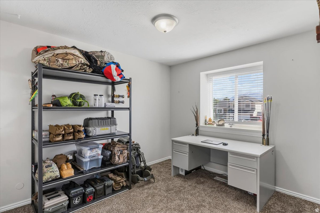 5793 S 4025 W Roy, UT 84067