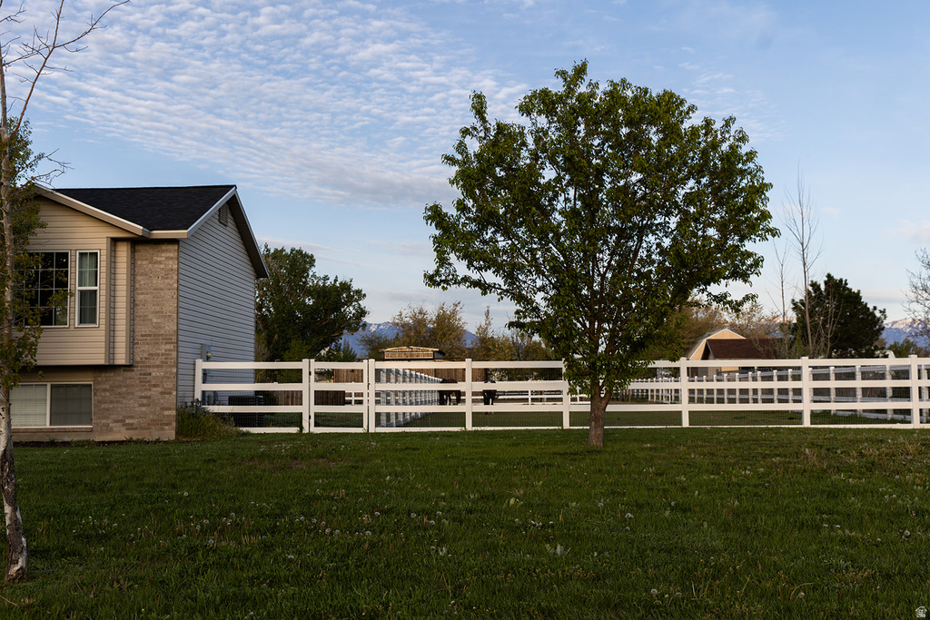 5714 S 6950 W Hooper, UT 84315