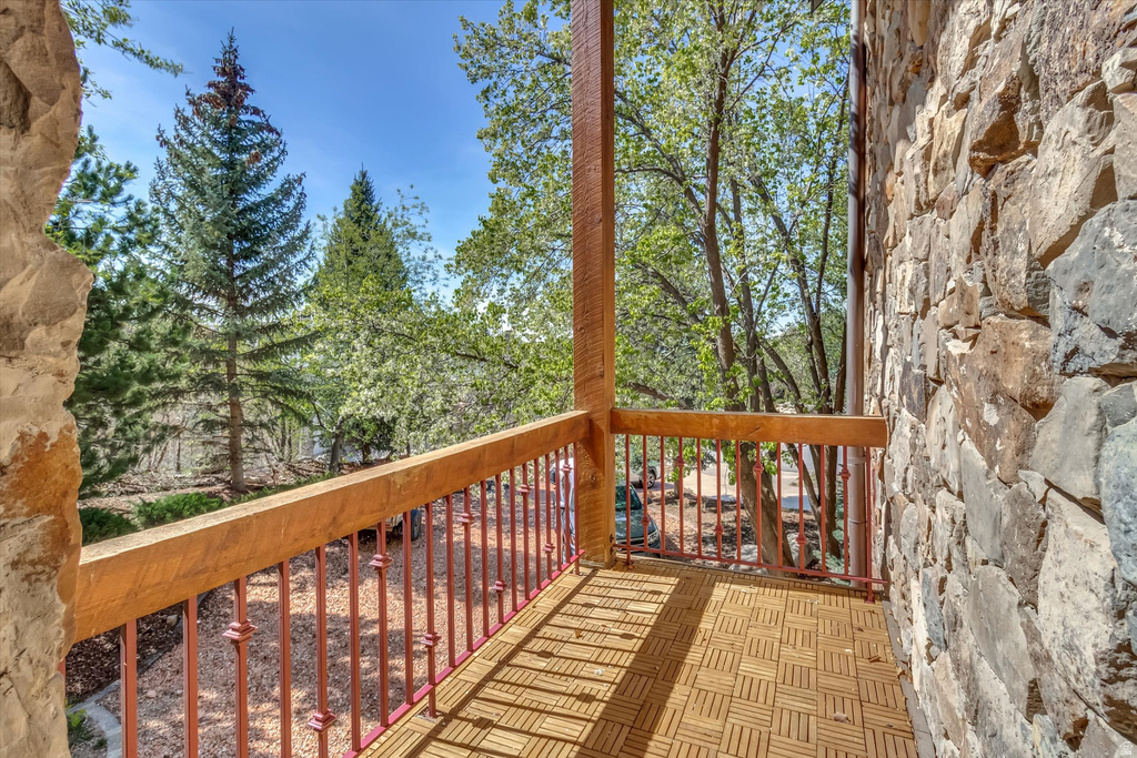 1400 E COVE CIR North Salt Lake, UT 84054