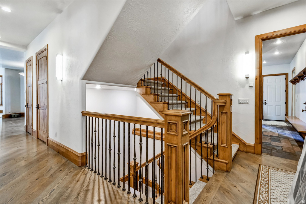 1400 E COVE CIR North Salt Lake, UT 84054