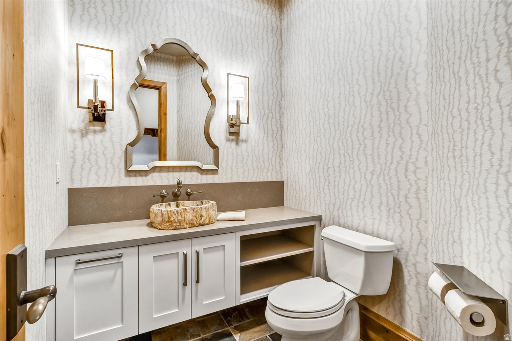 1400 E COVE CIR North Salt Lake, UT 84054