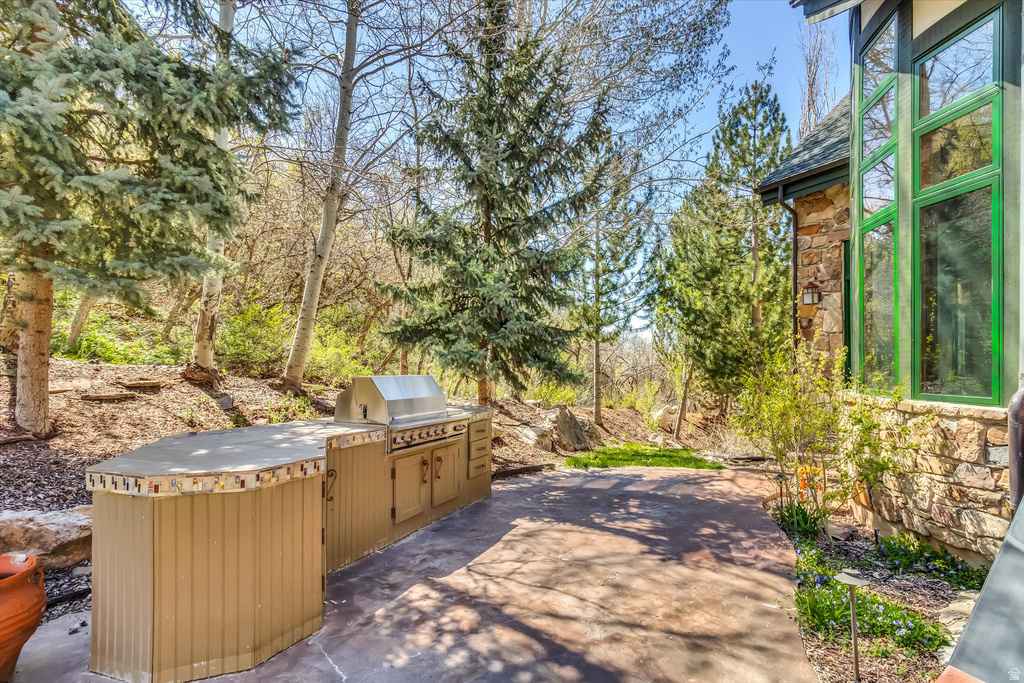 1400 E COVE CIR North Salt Lake, UT 84054