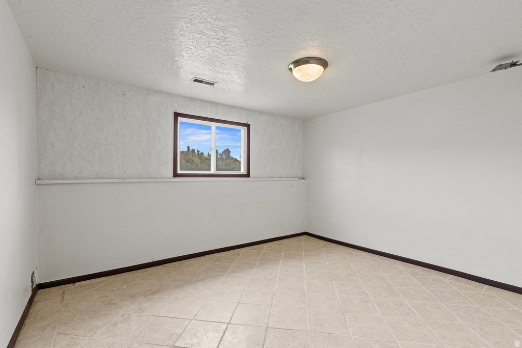 1353 COUNTRY MANOR DR Logan, UT 84321