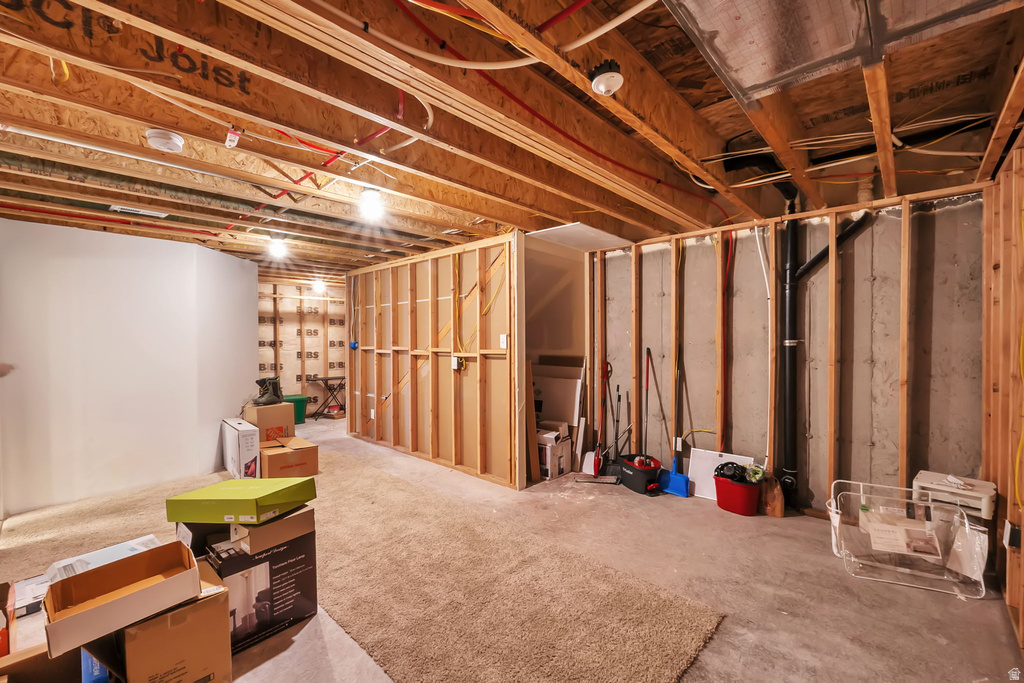 2070 N 3930 W Lehi, UT 84043