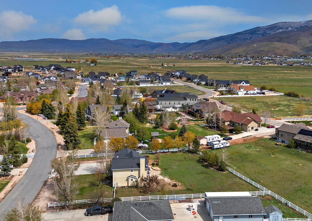 1735 S OAK LN Francis, UT 84036