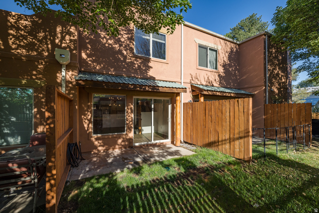 382 E PUEBLO CT Moab, UT 84532