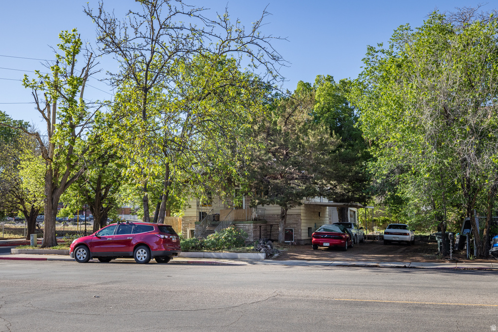 86 E 300 S Moab, UT 84532