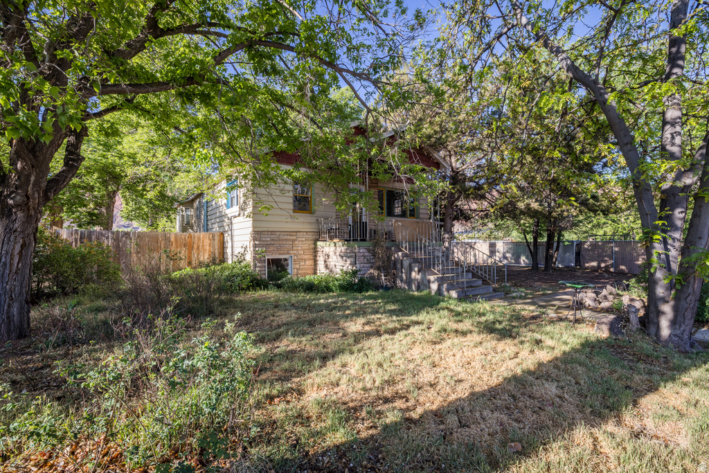 86 E 300 S Moab, UT 84532