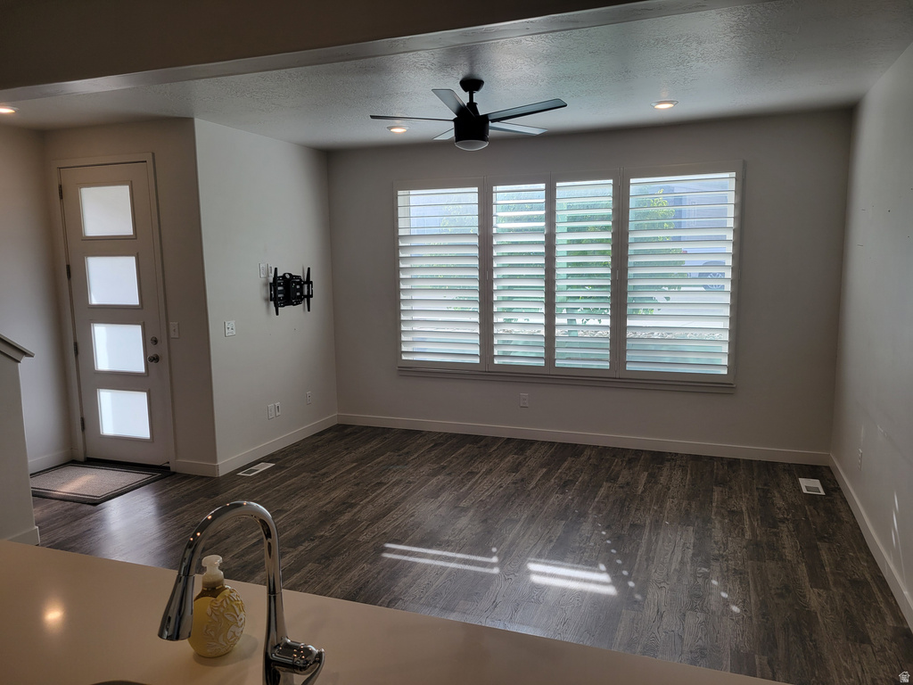 15451 S MIDNIGHT WAY Bluffdale, UT 84065