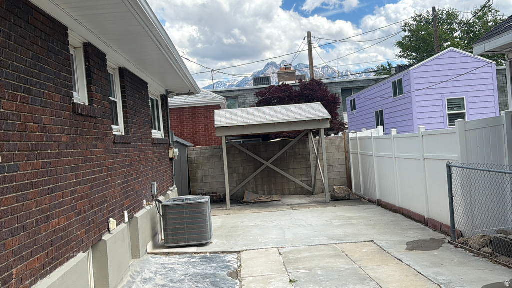 4883 S CENTER ST Murray, UT 84107