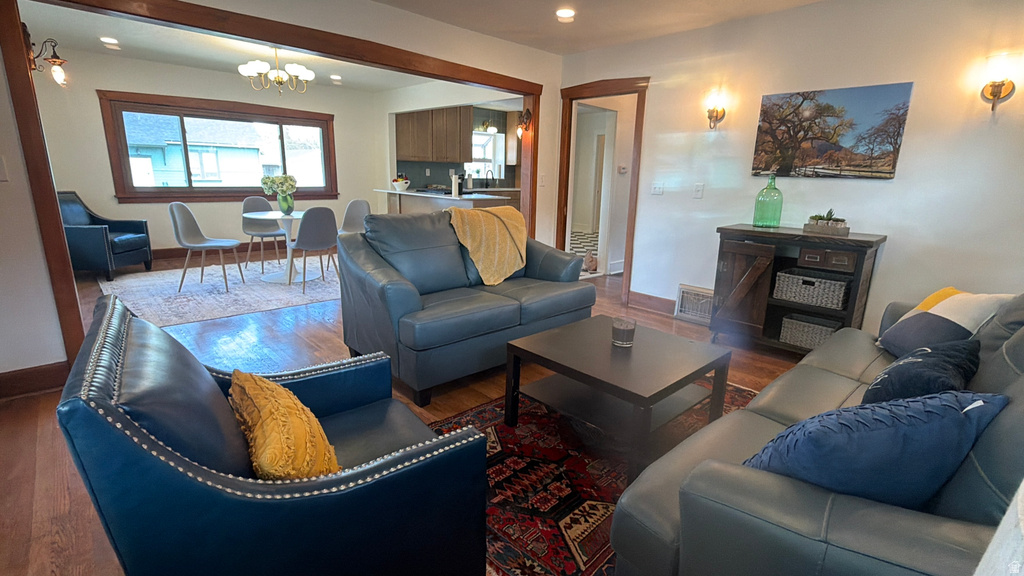 4883 S CENTER ST Murray, UT 84107