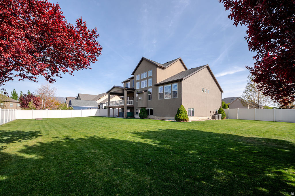 2692 W 2325 N Farr West, UT 84404