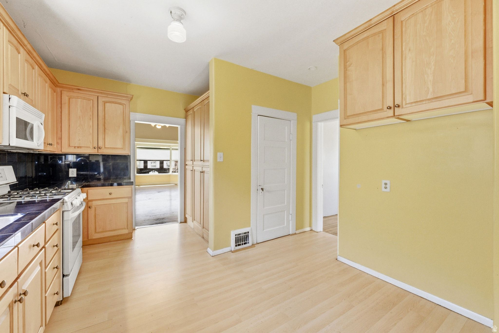 257 E TENTH AVE Salt Lake City, UT 84103