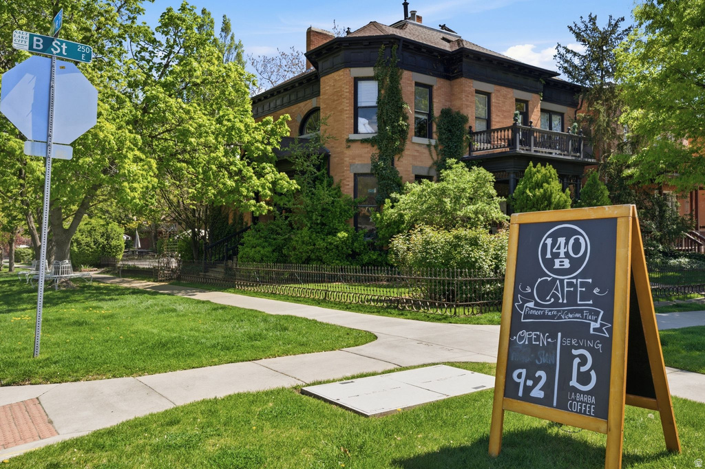 257 E TENTH AVE Salt Lake City, UT 84103