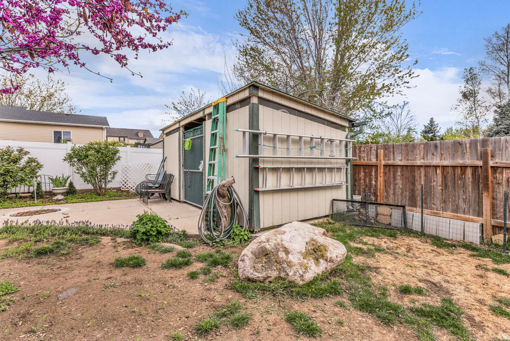 2047 N 1650 E Layton, UT 84040