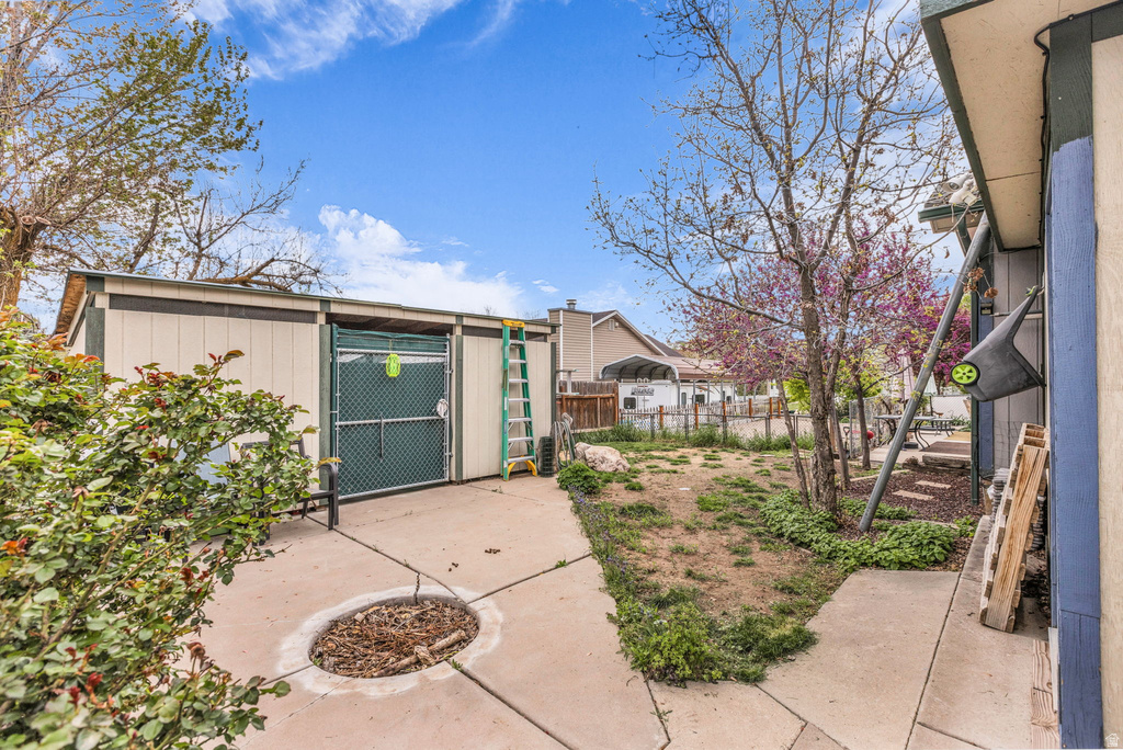 2047 N 1650 E Layton, UT 84040