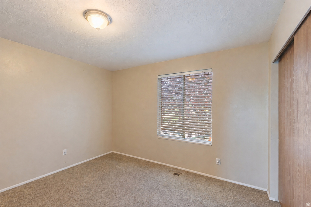 233 W 1675 N Layton, UT 84041