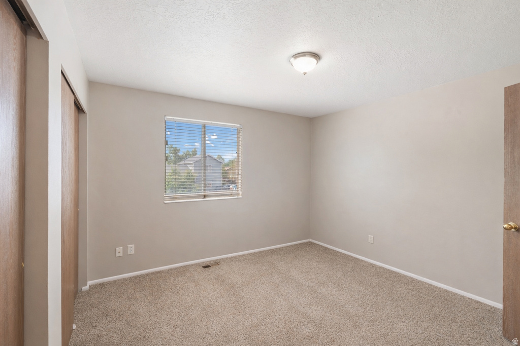 233 W 1675 N Layton, UT 84041
