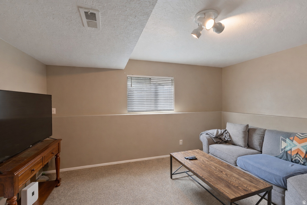233 W 1675 N Layton, UT 84041