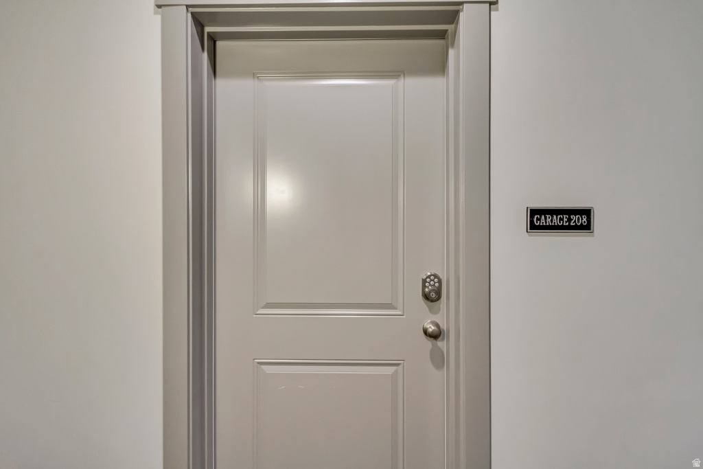 4951 W WALTANA WAY #208 South Jordan, UT 84009