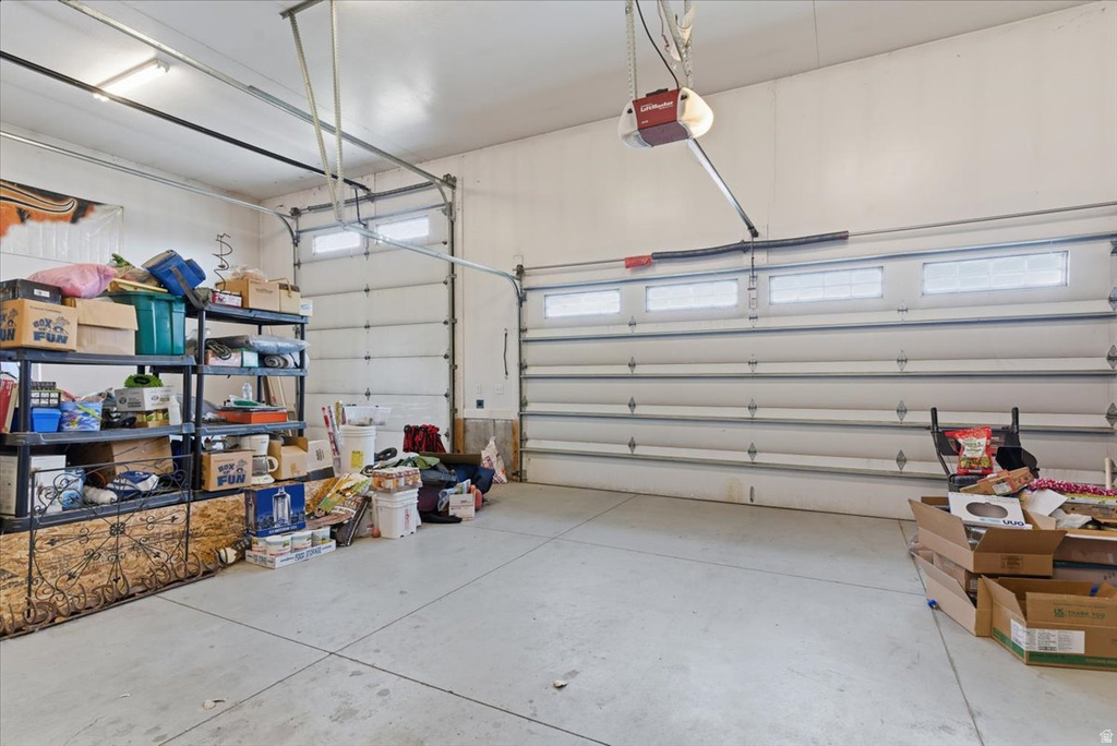 6237 W 4600 S Hooper, UT 84315