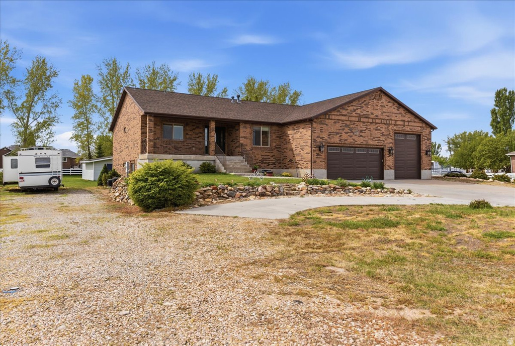 6237 W 4600 S Hooper, UT 84315