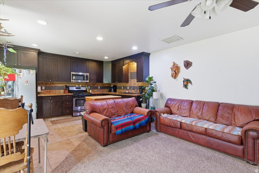 6237 W 4600 S Hooper, UT 84315