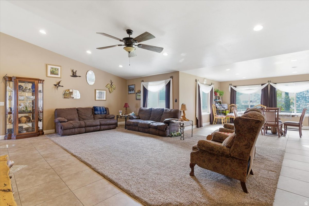 6237 W 4600 S Hooper, UT 84315