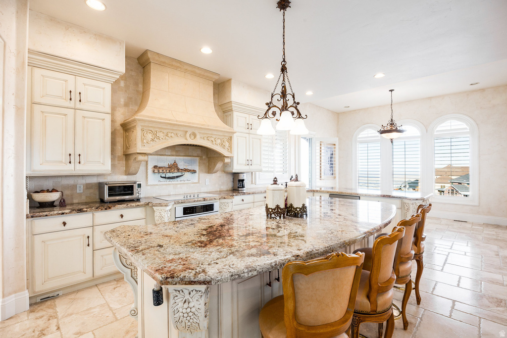 802 EAGLEPOINTE DR North Salt Lake, UT 84054