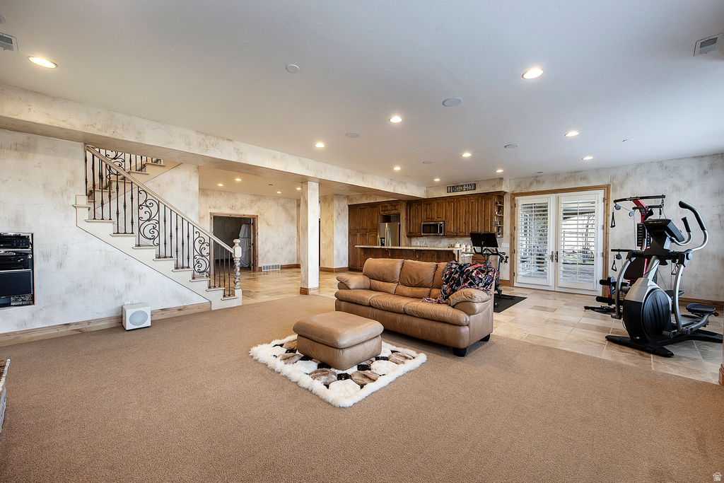 802 EAGLEPOINTE DR North Salt Lake, UT 84054