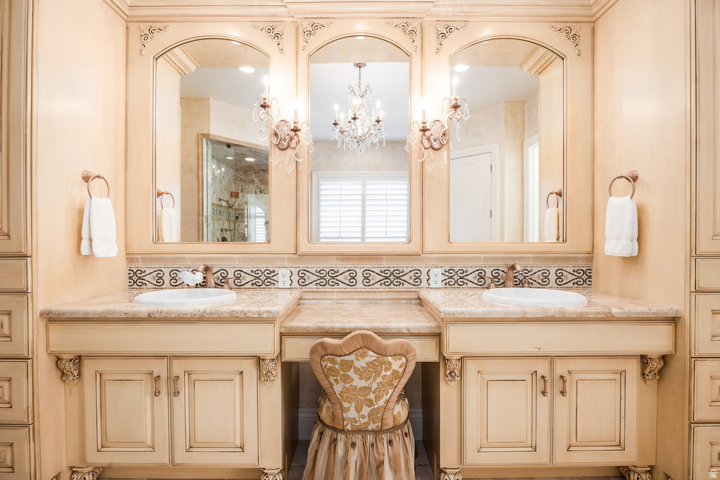 802 EAGLEPOINTE DR North Salt Lake, UT 84054