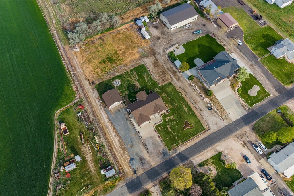 2646 N 6000 W Hooper (Davis Cnty), UT 84315