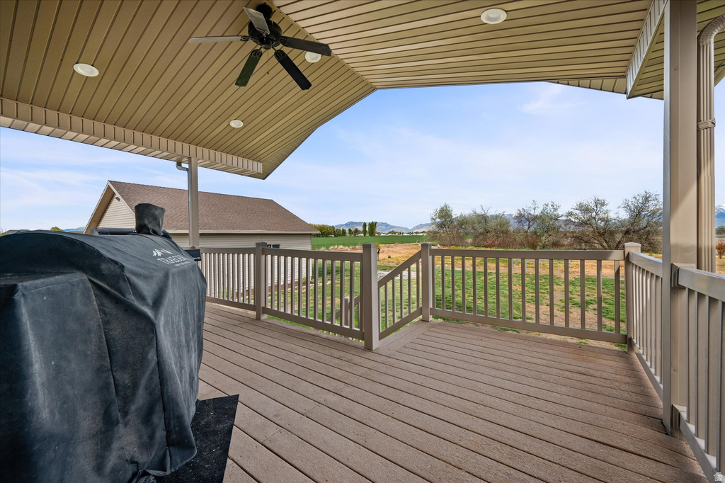 2646 N 6000 W Hooper (Davis Cnty), UT 84315