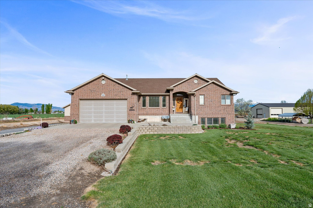 2646 N 6000 W Hooper (Davis Cnty), UT 84315