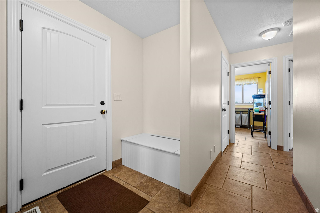 2646 N 6000 W Hooper (Davis Cnty), UT 84315