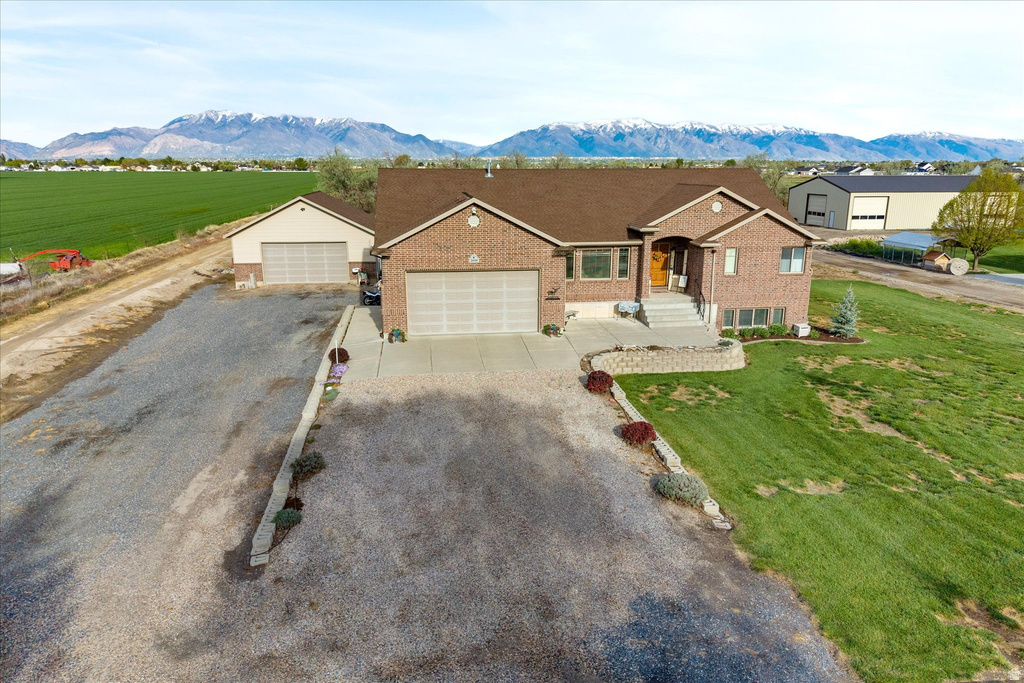 2646 N 6000 W Hooper (Davis Cnty), UT 84315
