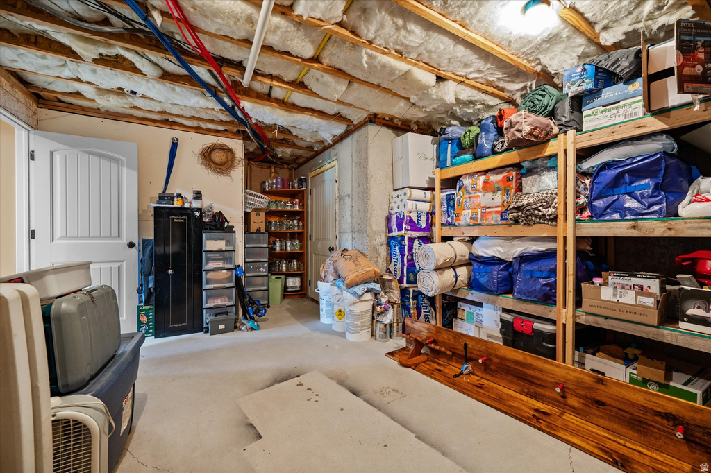 2646 N 6000 W Hooper (Davis Cnty), UT 84315