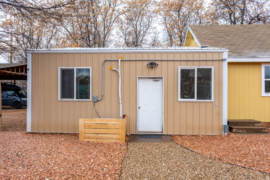 170 E 100 N Kanab, UT 84741