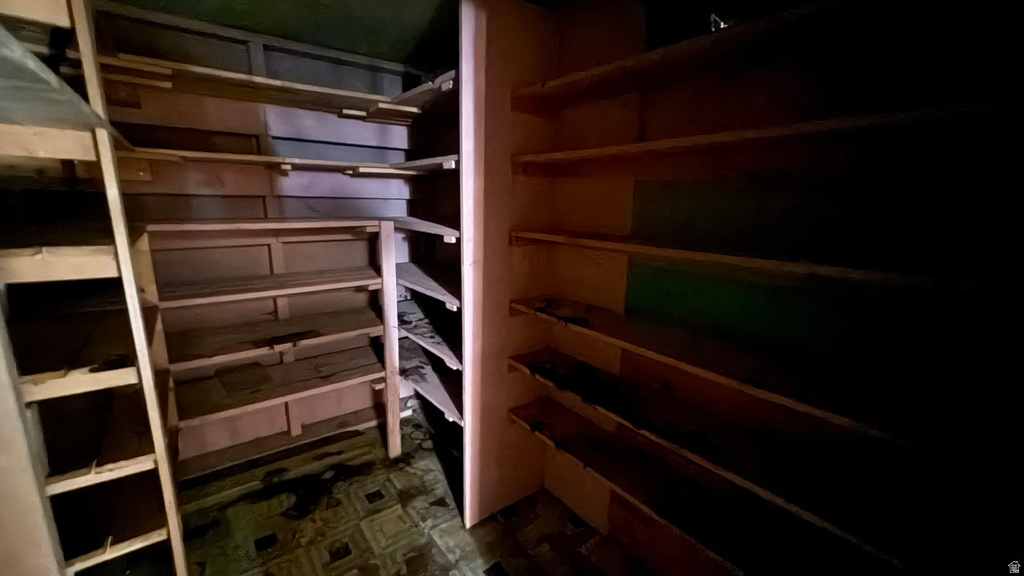 679 BROOKSIDE DR Springville, UT 84663