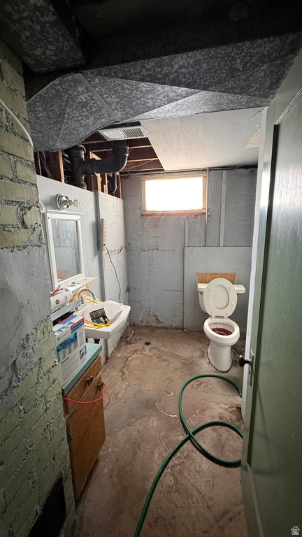 679 BROOKSIDE DR Springville, UT 84663