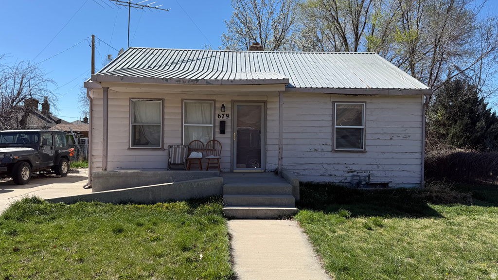 679 BROOKSIDE DR Springville, UT 84663